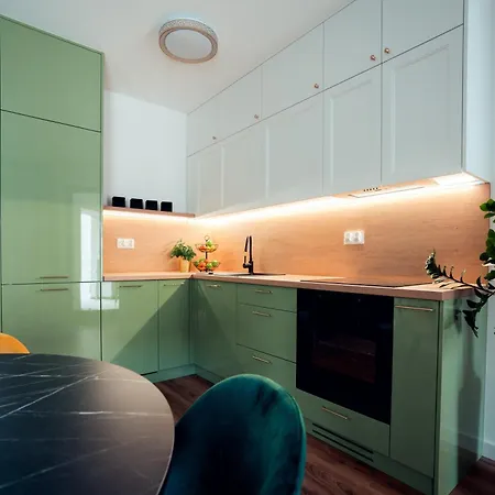 Hugo4you Apartament *