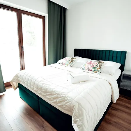 Hugo4you Apartament *